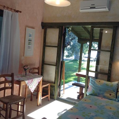 Mairi Lina Studios Kala Nera Bagian luar foto