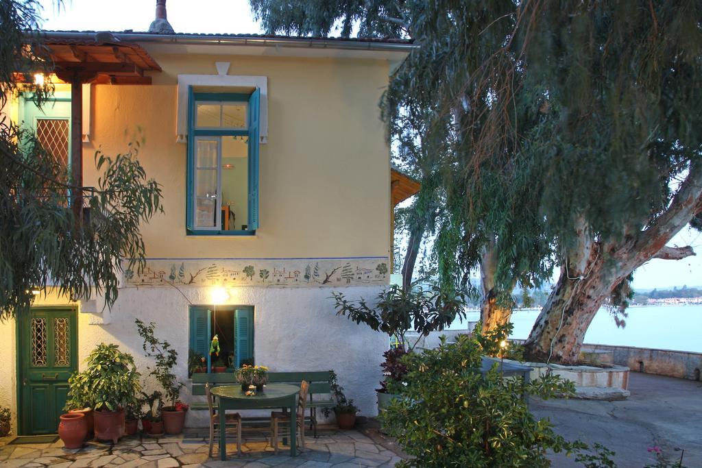 Mairi Lina Studios Kala Nera Ruang foto